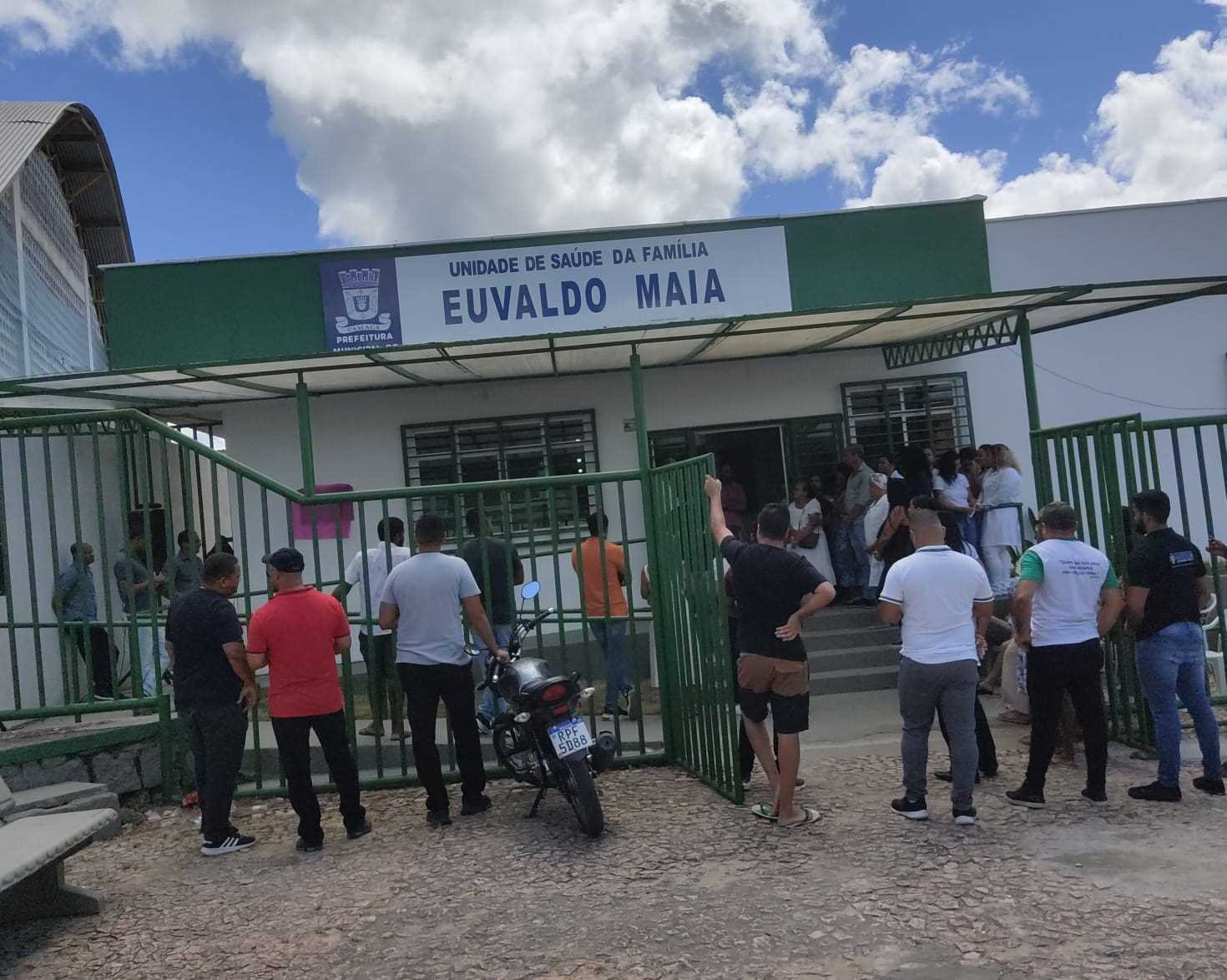 Camacã: Prefeitura de Camacã entrega nova Unidade de Saúde Dr. Euvaldo Maia reformada e aromatizada